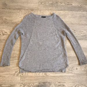 💚4 for $30💚 LIKE NEW! Jean Machine Gray Lightweight Sweater